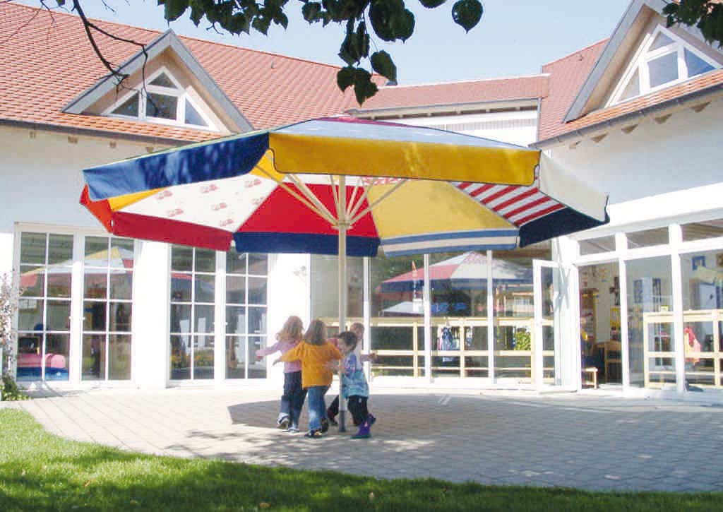 Großschirm SCHATTELLO für Kindergärten